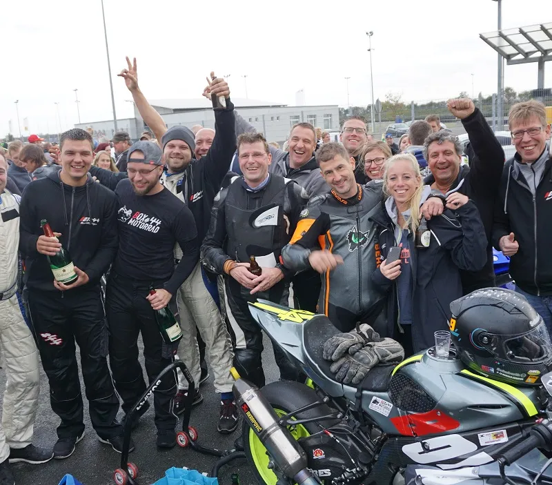 Racing-Szene auf der Rennstrecke